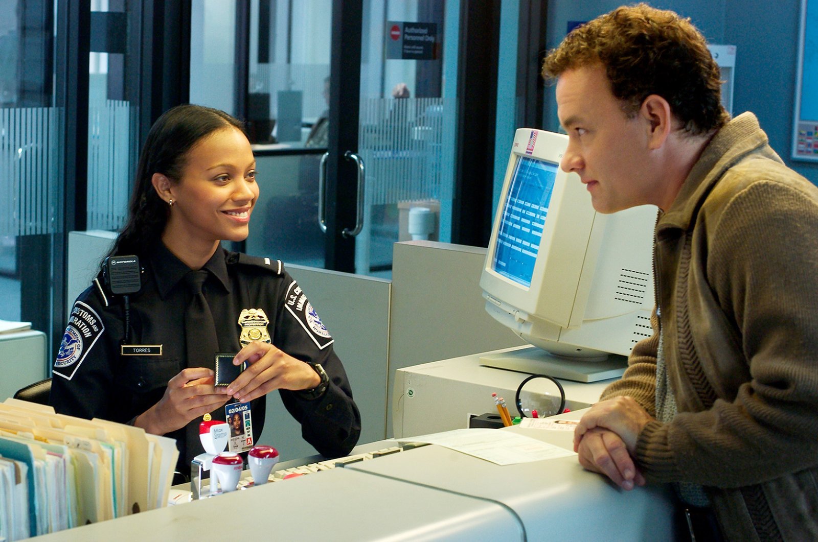 Tom Hanks Zoe Saldana The Terminal