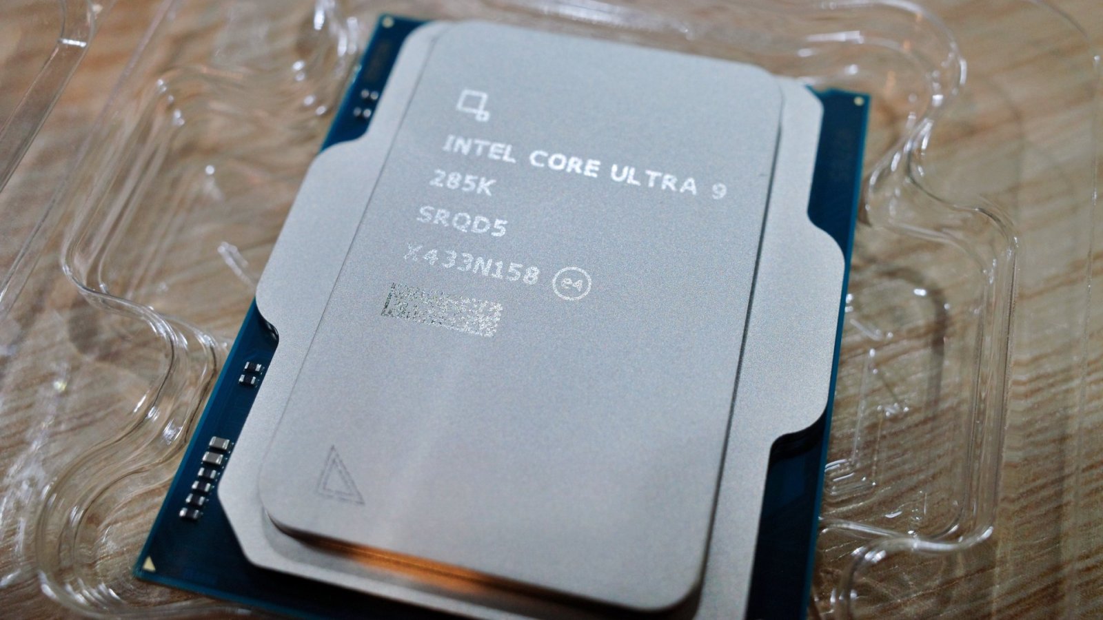 [Review] Intel Core Ultra 9 285K เก่งเอไอ ความแรงพอตัว แต่ประหยัดไฟขึ้น ราคาเท่าเดิม