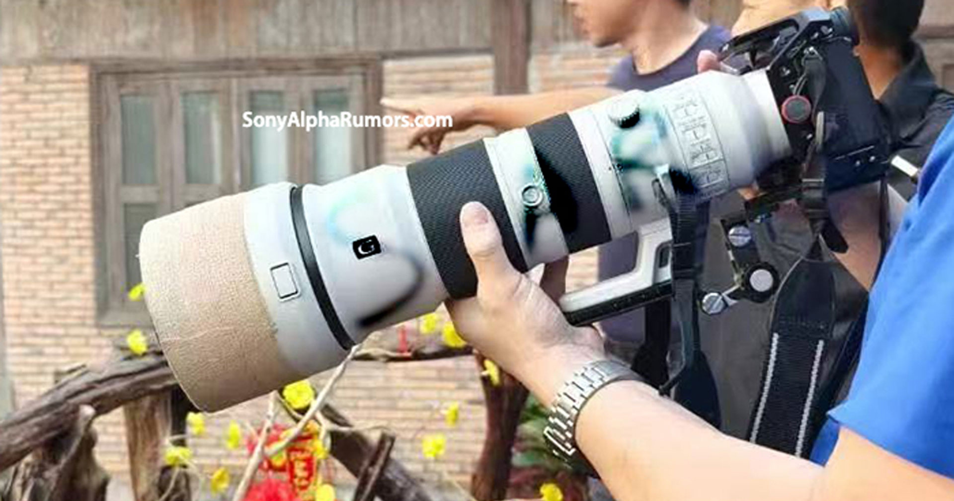 หลุดแบบชัด ๆ Sony FE 400-800mm F6.3-8 G OSS ซูเปอร์เทเลโฟโตซูม ก่อนเปิดตัวเดือนนี้